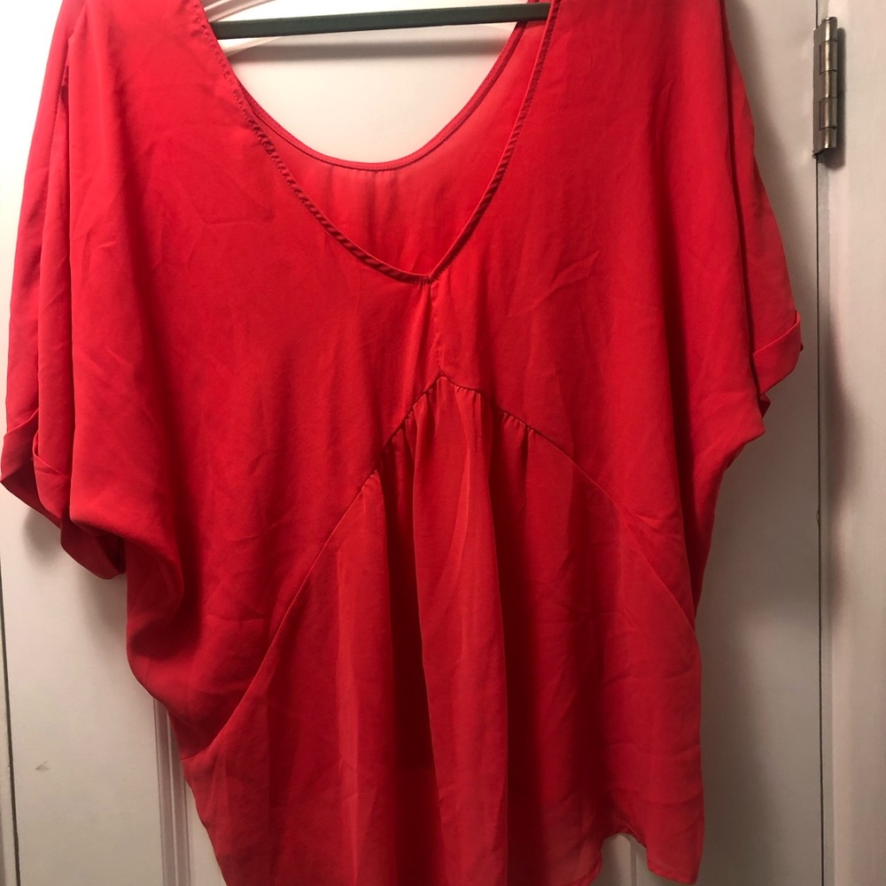 Lush Flowy Top - Picture 4 of 5